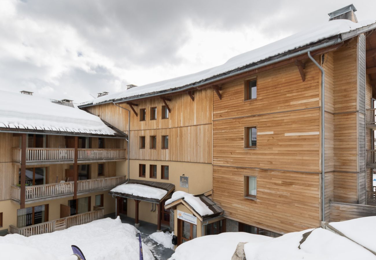 Apartment in Orcières - Cosy apt 4/6 ppl, balcony, ski runs direct access