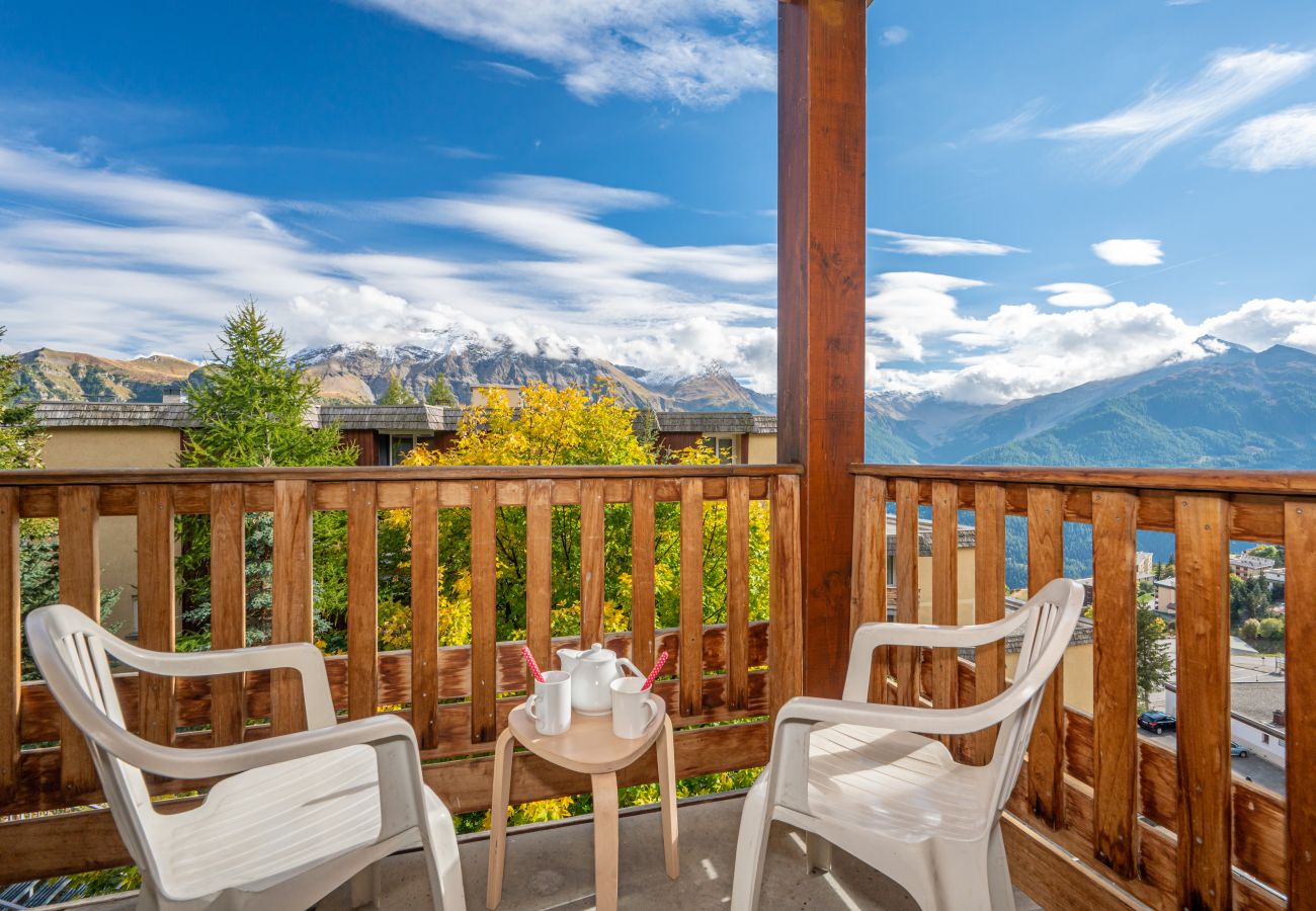 Apartment in Orcières - Apt 4/6 ppl near the ski runs, family friendly