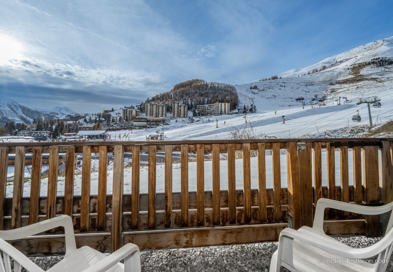 Apartment in Orcières - Apt 4/6 ppl, balcony with ski runs direct access