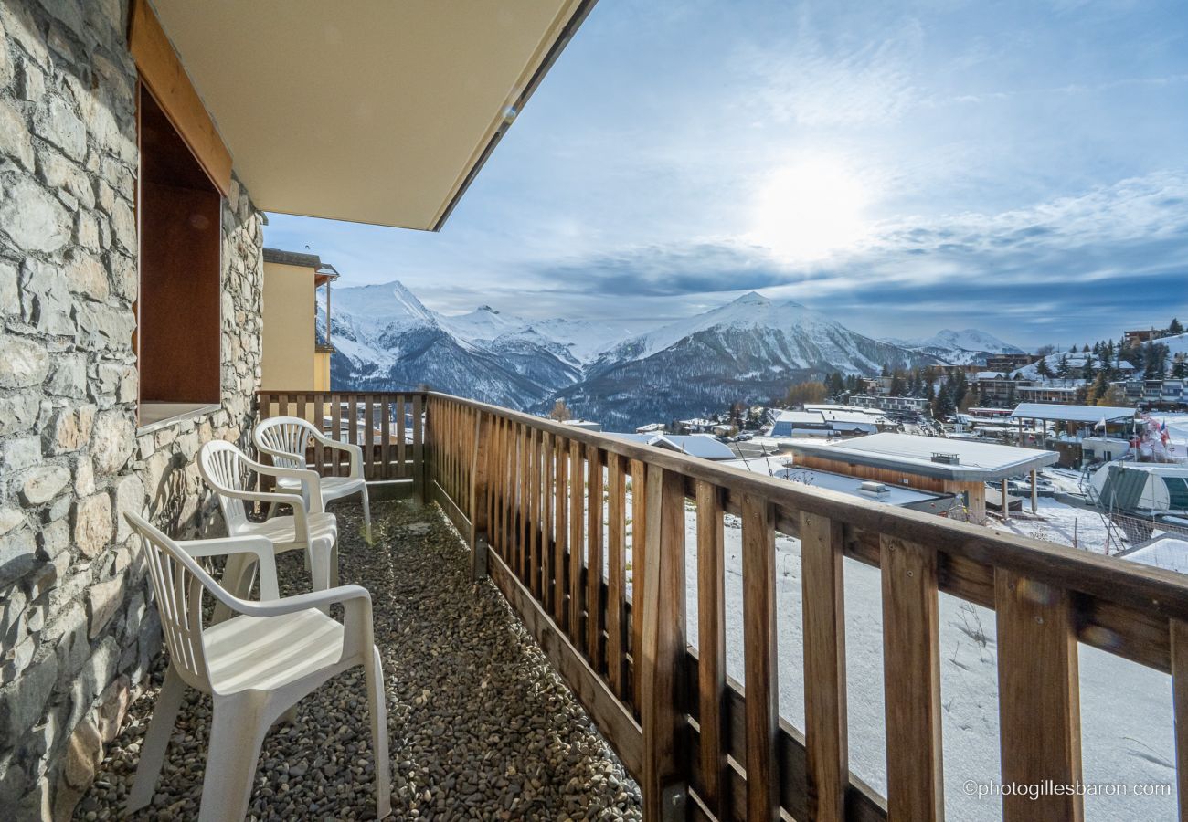 Apartment in Orcières - Apt 4/6 ppl, balcony with ski runs direct access