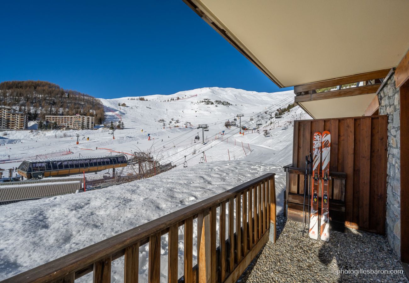 Apartment in Orcières - Apt 4/6 ppl, balcony with ski runs direct access