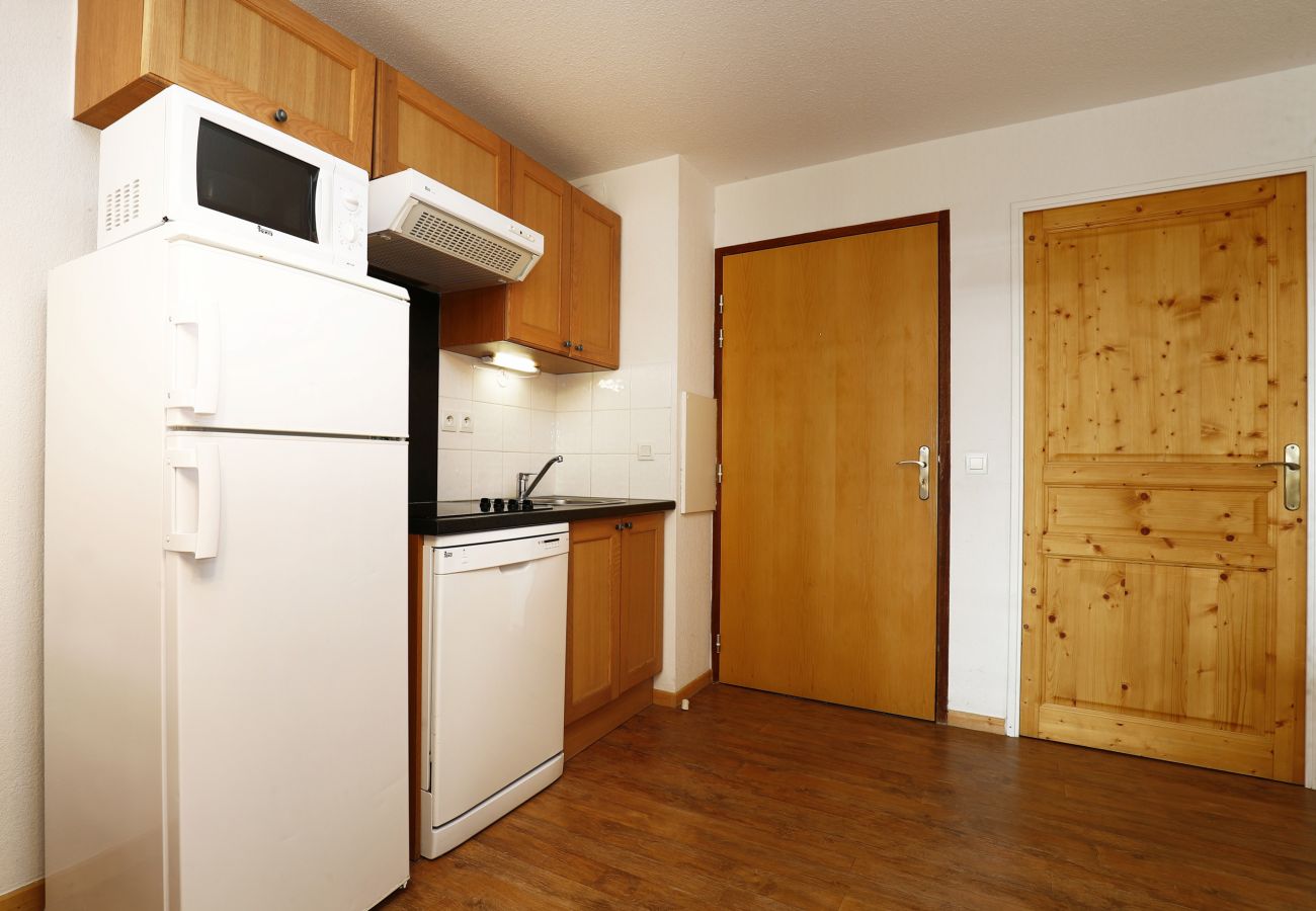 Apartment in Orcières - Apt 4/6 ppl near the ski runs, family friendly