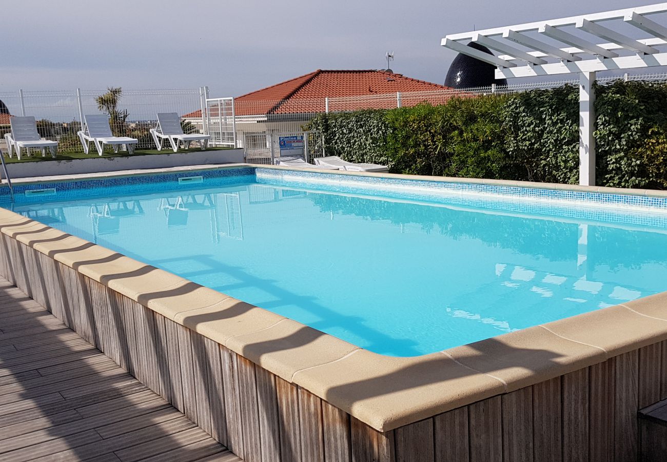 Apartment in Cagnes-sur-Mer - Apt 4 ppl modern and bright, nice terrace, pool 