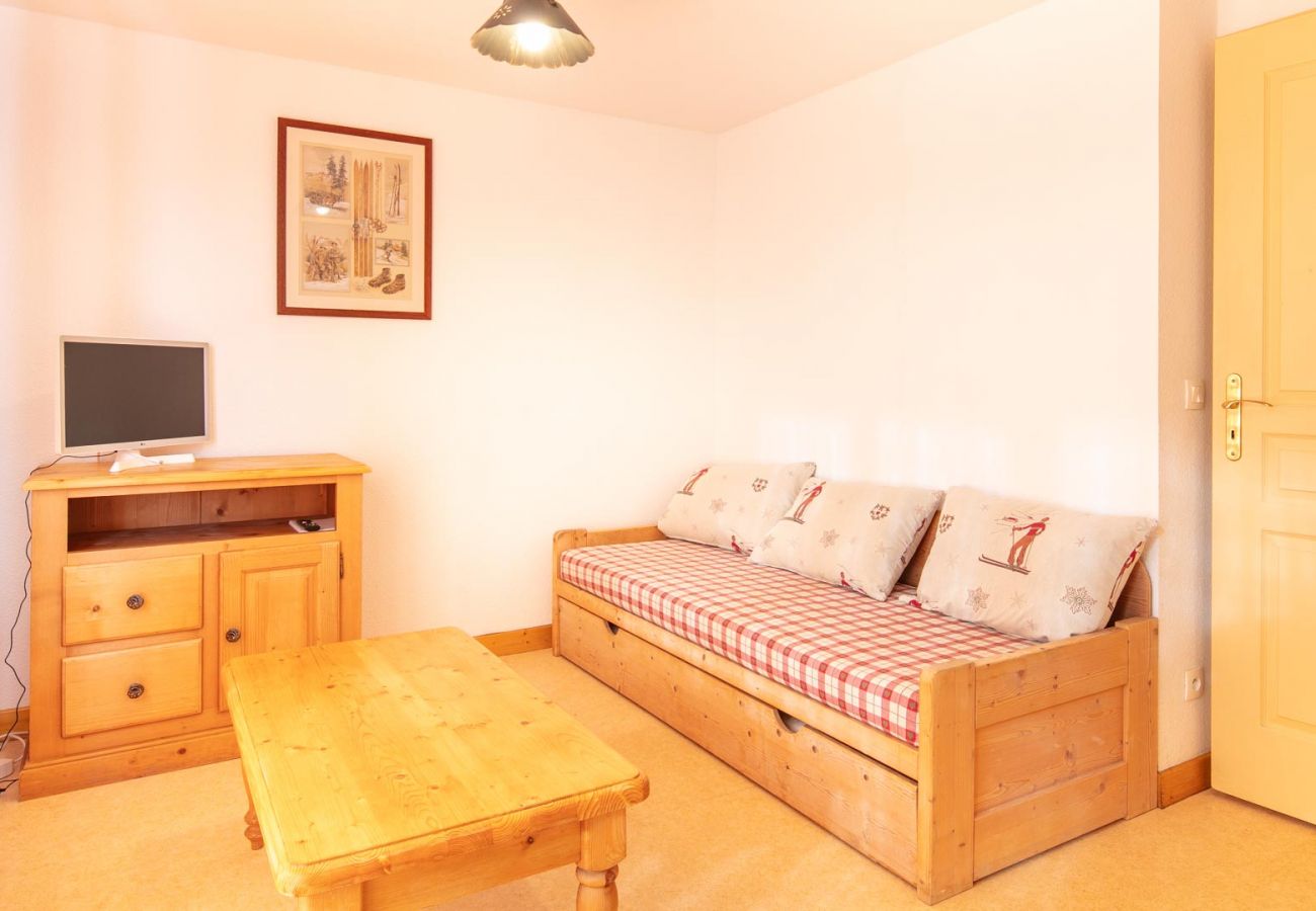 Apartment in Saint-Sorlin-d´Arves - Bright apt 4/6 ppl, near the ski station, balcony