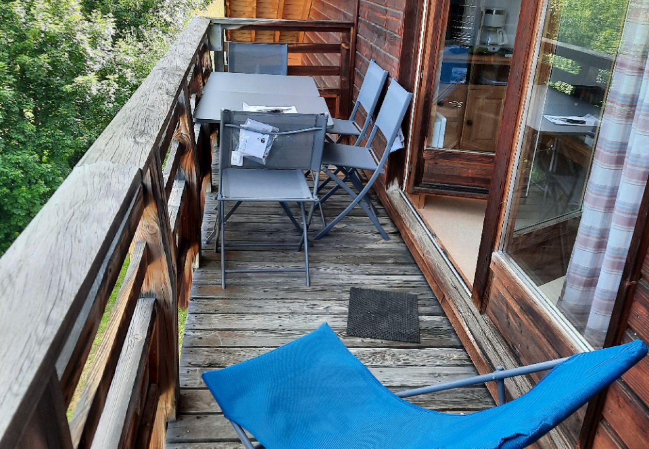 Apartment in Saint-Sorlin-d´Arves - Bright apt 4/6 ppl, near the ski station, balcony