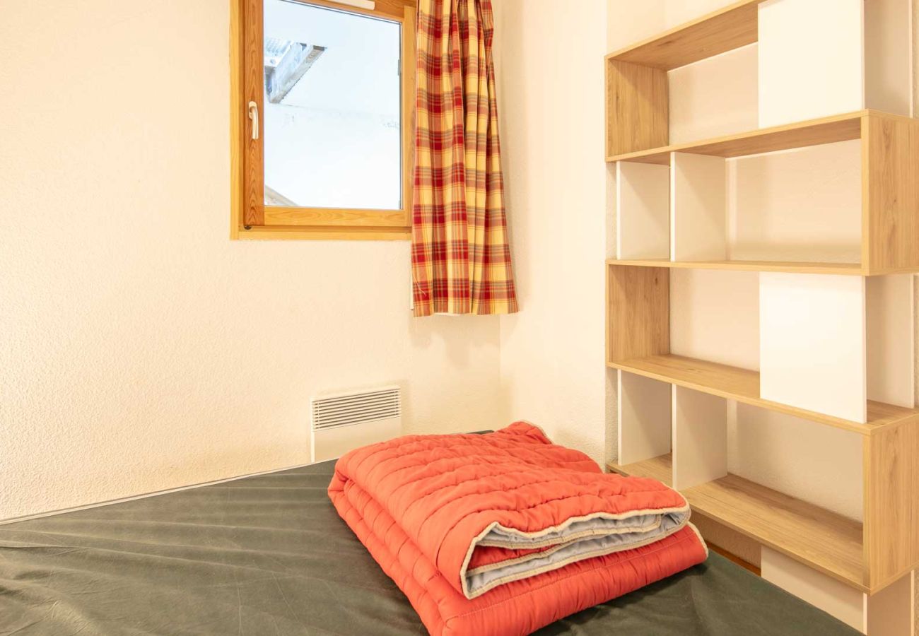 Apartment in Saint-Sorlin-d´Arves - Apt 5 ppl, mountains view, heated pool