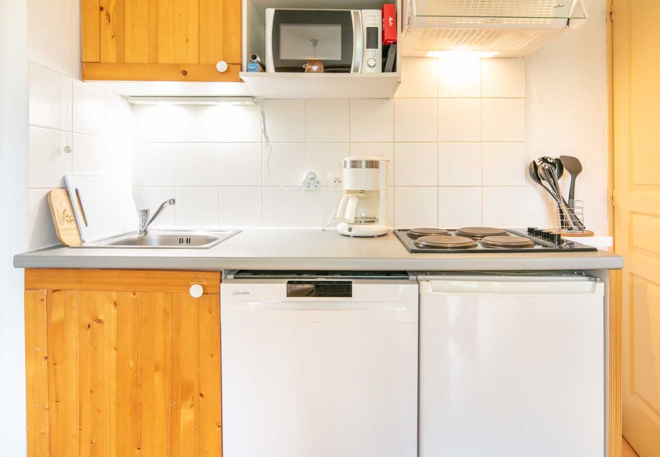 Apartment in Saint-Sorlin-d´Arves - Apt 5 ppl, mountains view, heated pool