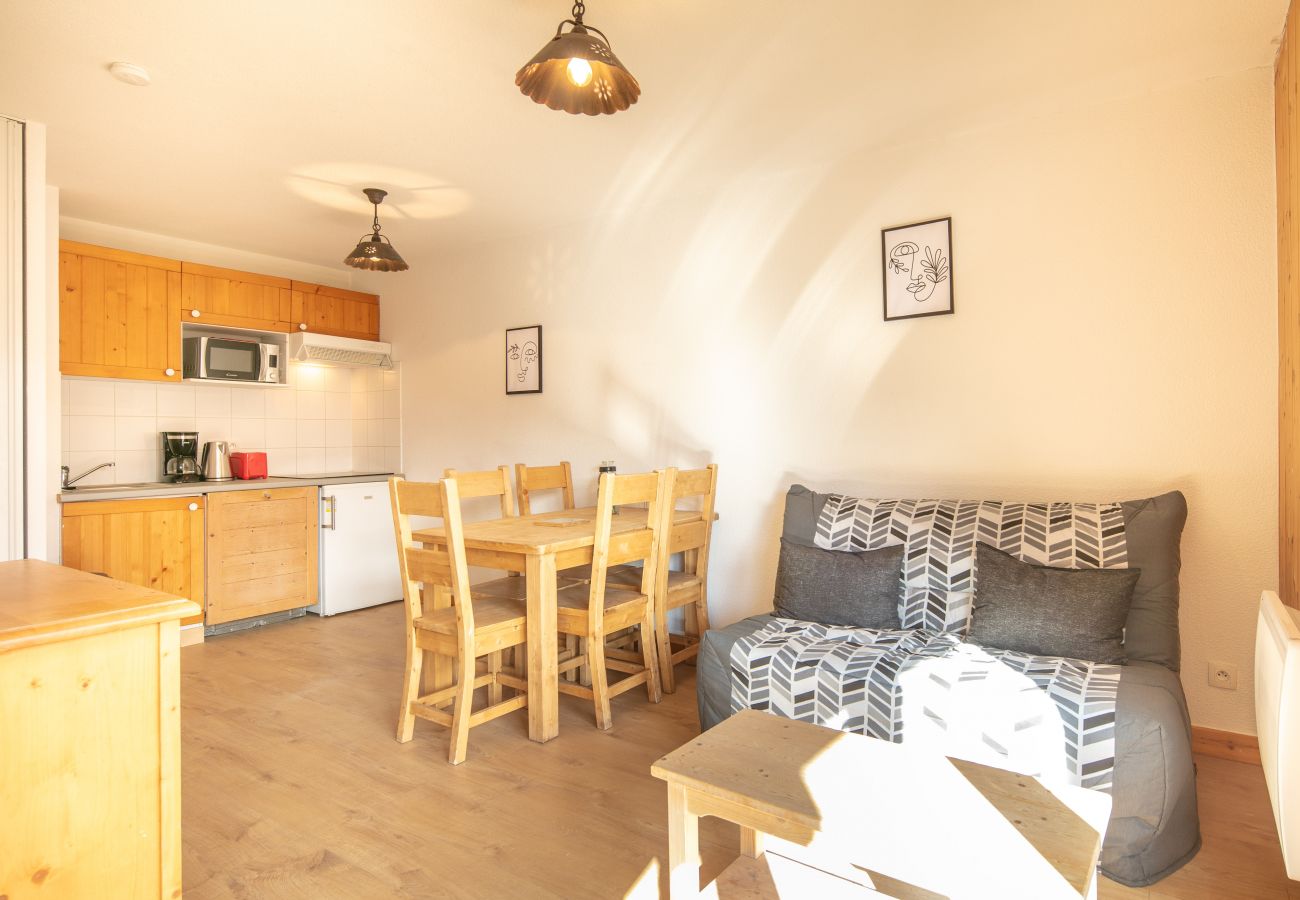 Studio in Saint-Sorlin-d´Arves - Bright studio 5 ppl, balcony, near ski station