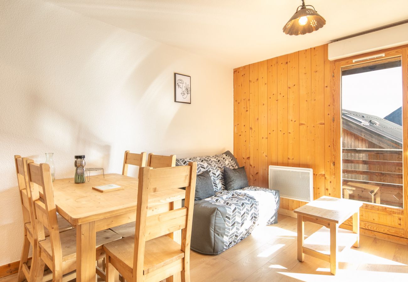 Studio in Saint-Sorlin-d´Arves - Bright studio 5 ppl, balcony, near ski station