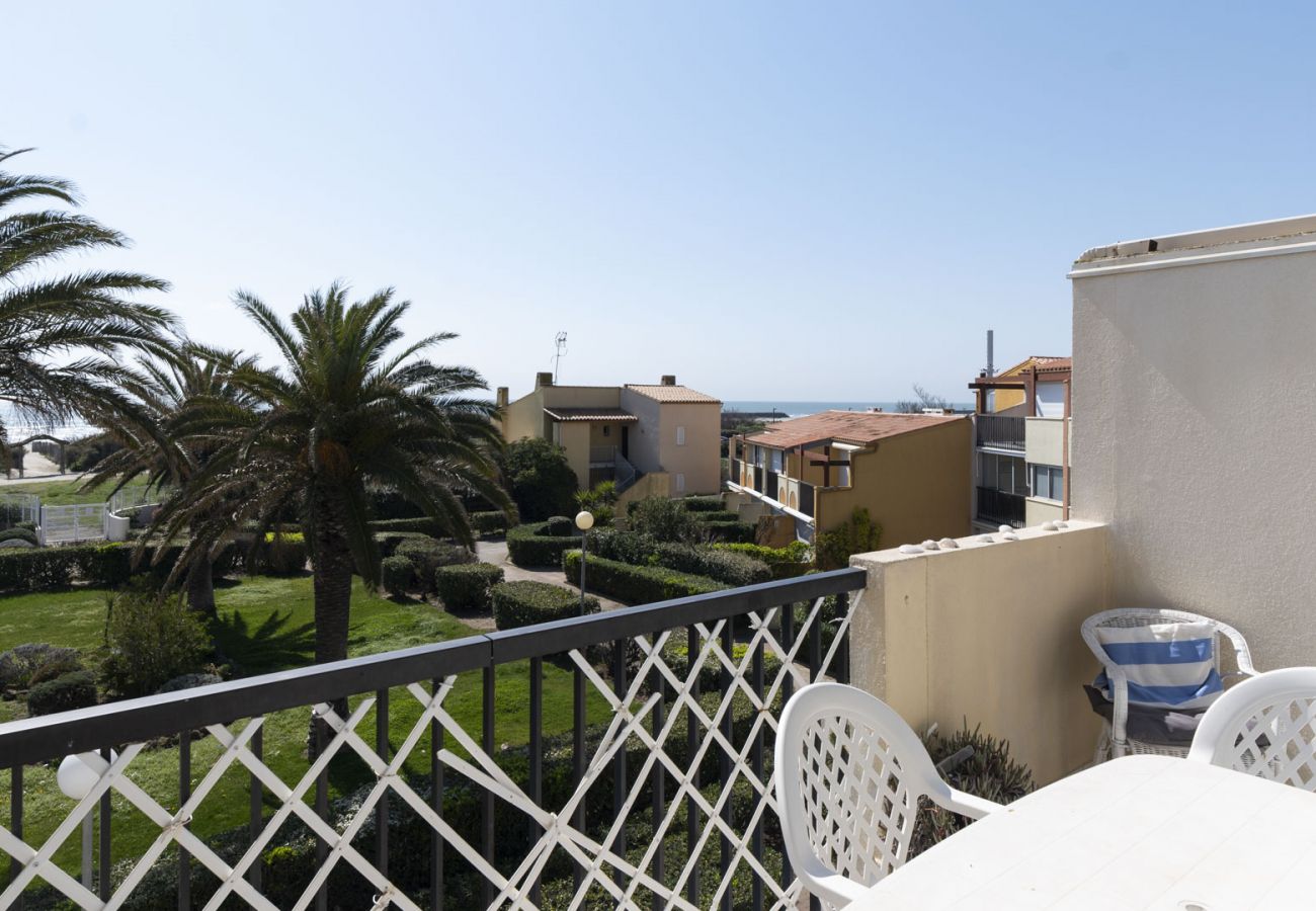 Apartment in Agde - Apt 4/6 ppl, sea view terrace, pool, parking