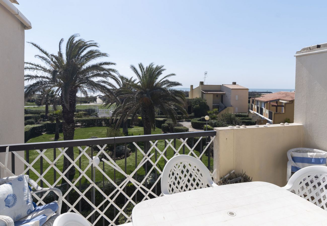 Apartment in Agde - Apt 4/6 ppl, sea view terrace, pool, parking