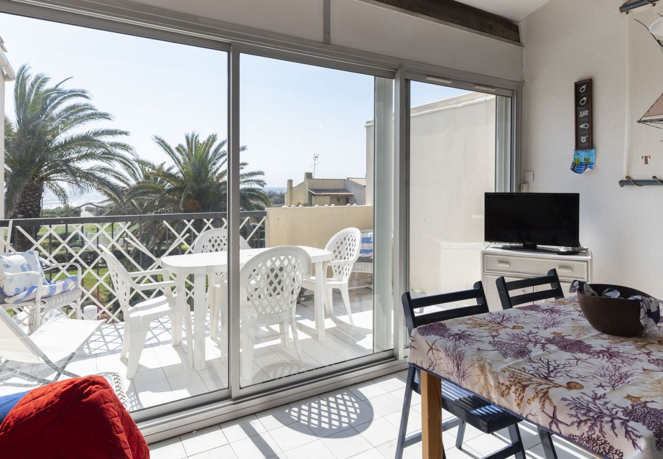 Apartment in Agde - Apt 4/6 ppl, sea view terrace, pool, parking