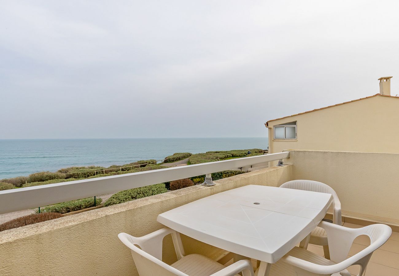 Studio in Agde - Studio 4 ppl, sea view terrace, private parking