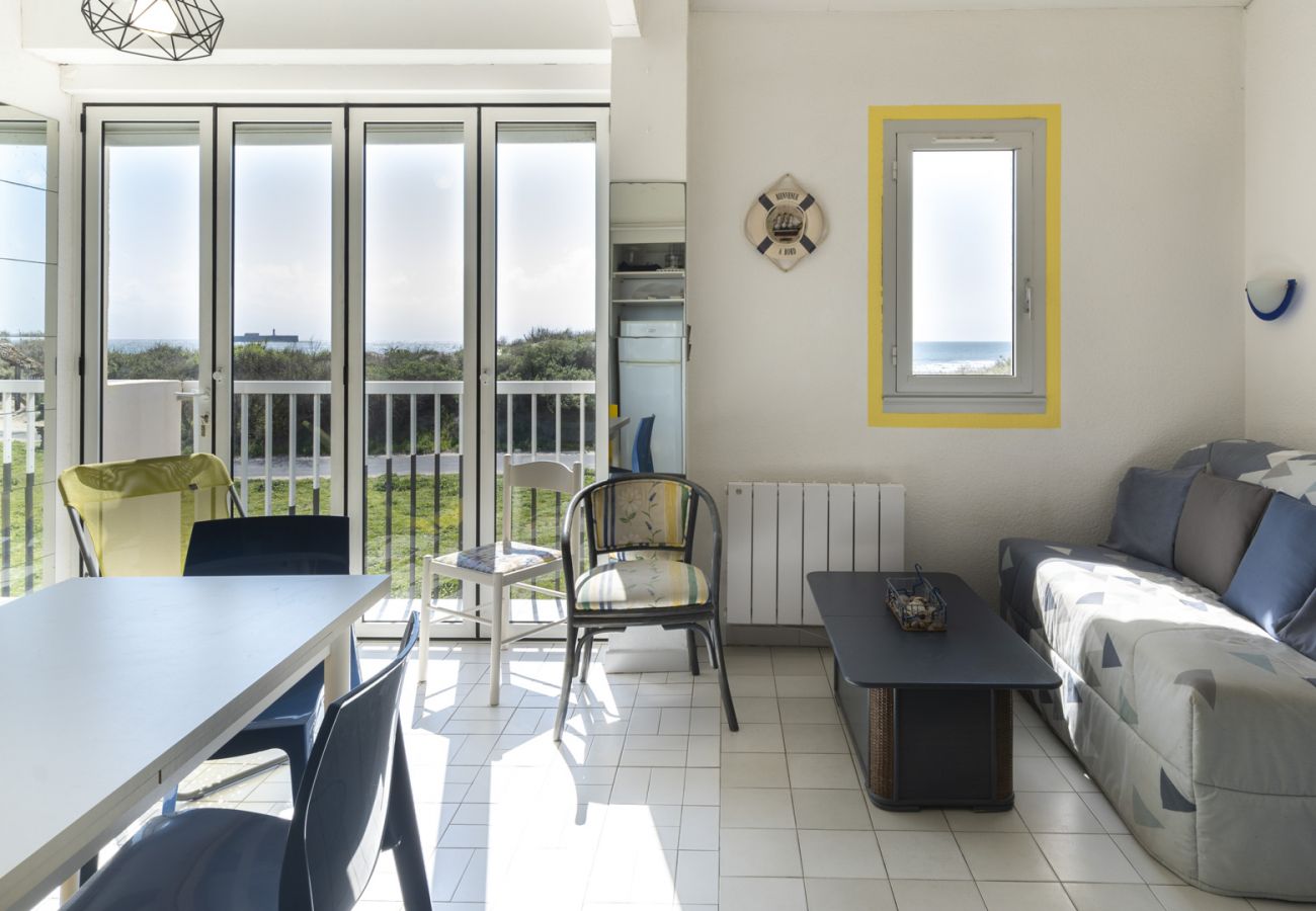 Studio in Agde - Studio 5 ppl, sea view balcony , pool, parking