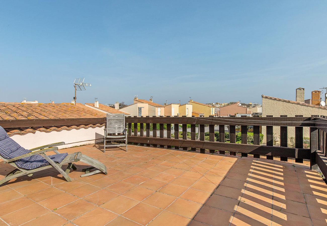 Apartment in Agde - Bright apt 4/6 ppl, 2 terraces, beach at 80m