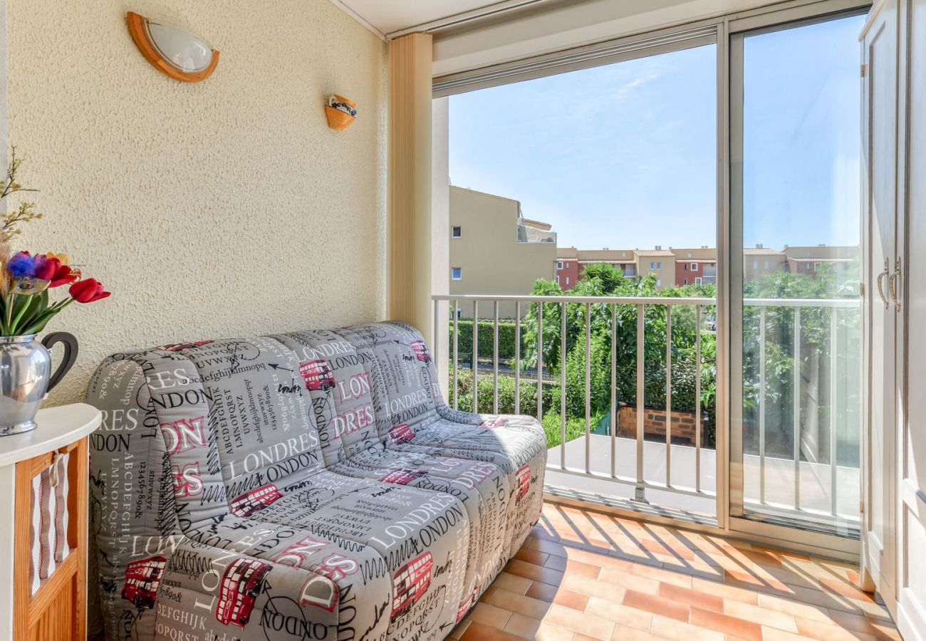 Apartment in Agde - Bright apt 4/6 ppl, terrace, free parking