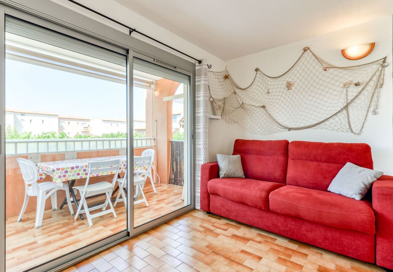 Apartment in Agde - Bright apt 4/6 ppl, terrace, free parking