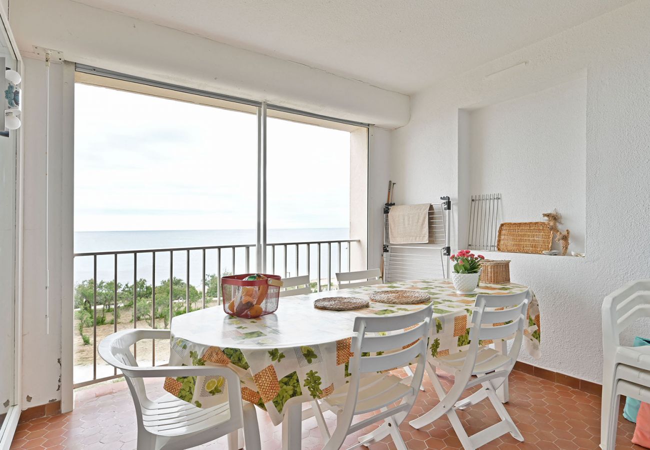 Apartment in Agde - Apt 8/10 ppl,  sea view loggia, near the centre