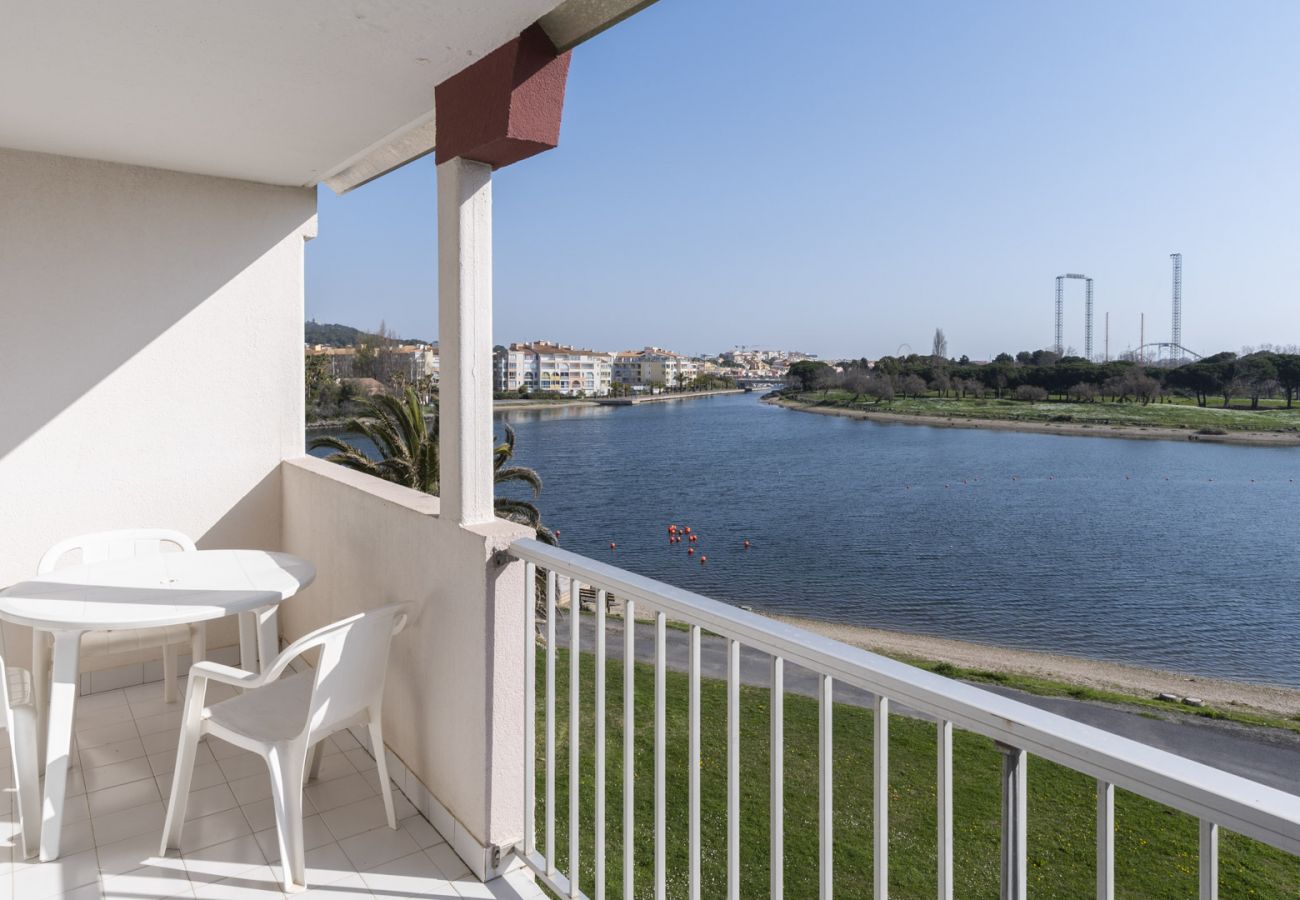 Apartment in Agde - Apt 6 ppl, lagoon view, balcony, pool, parking