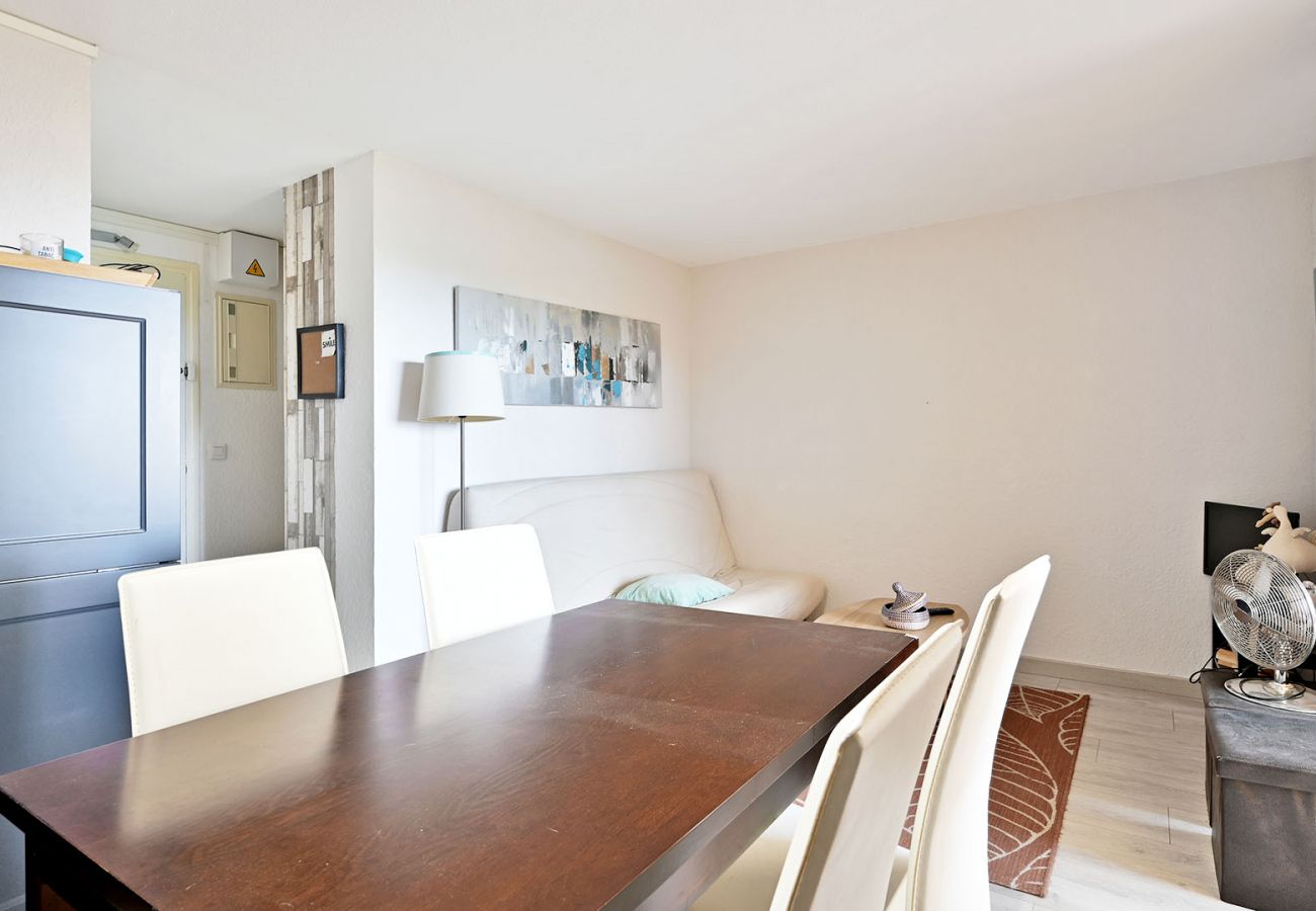 Apartment in Agde - Modern apt 4 ppl, terrace, close to the beach