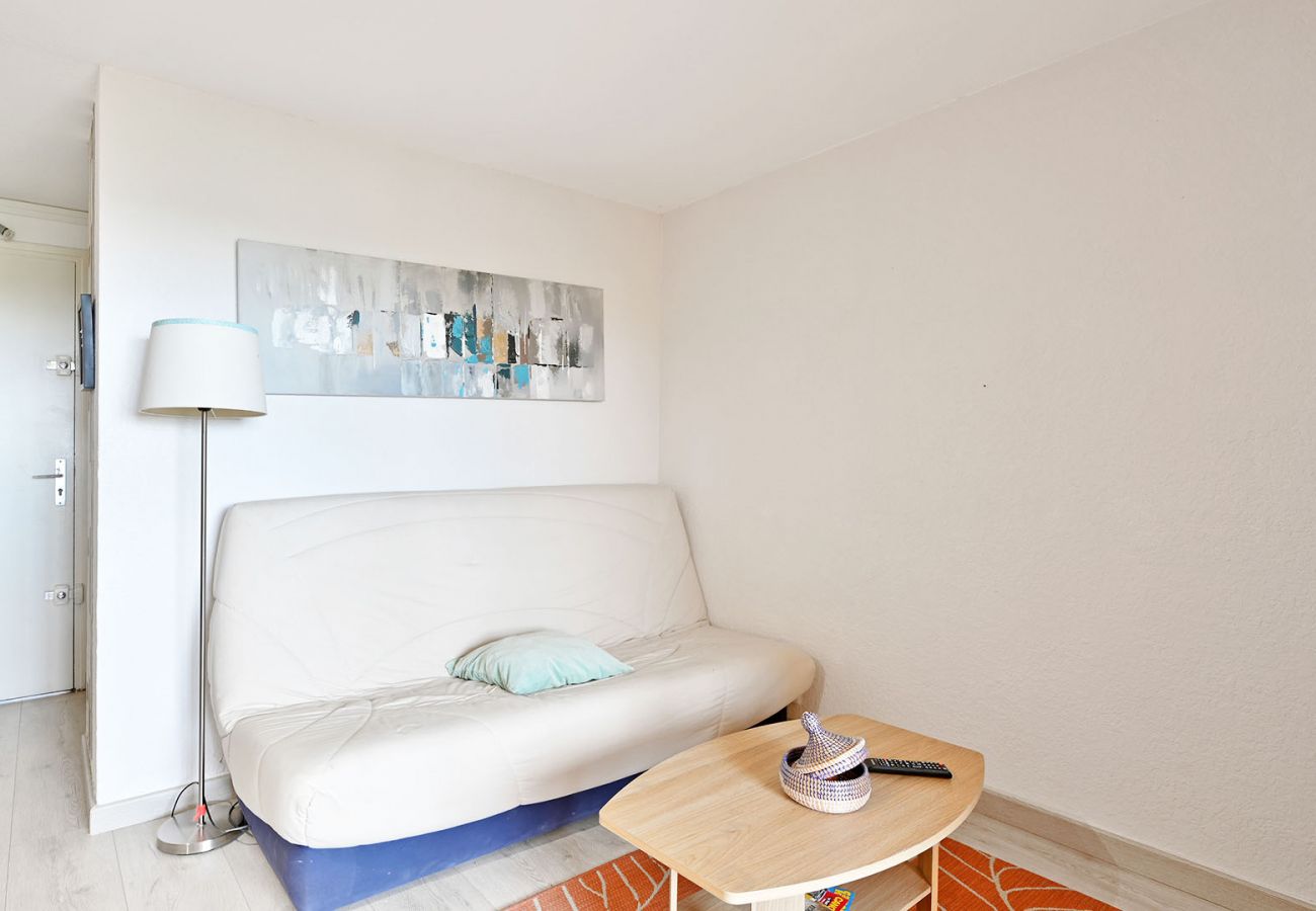 Apartment in Agde - Modern apt 4 ppl, terrace, close to the beach