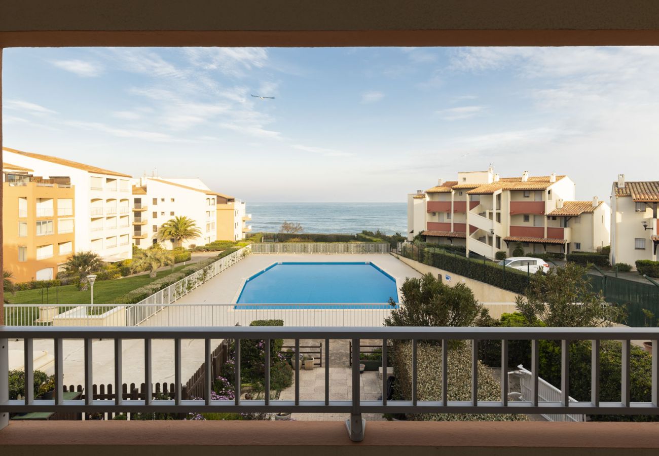 Studio in Agde - Sea view studio 4 ppl, beach at 80m