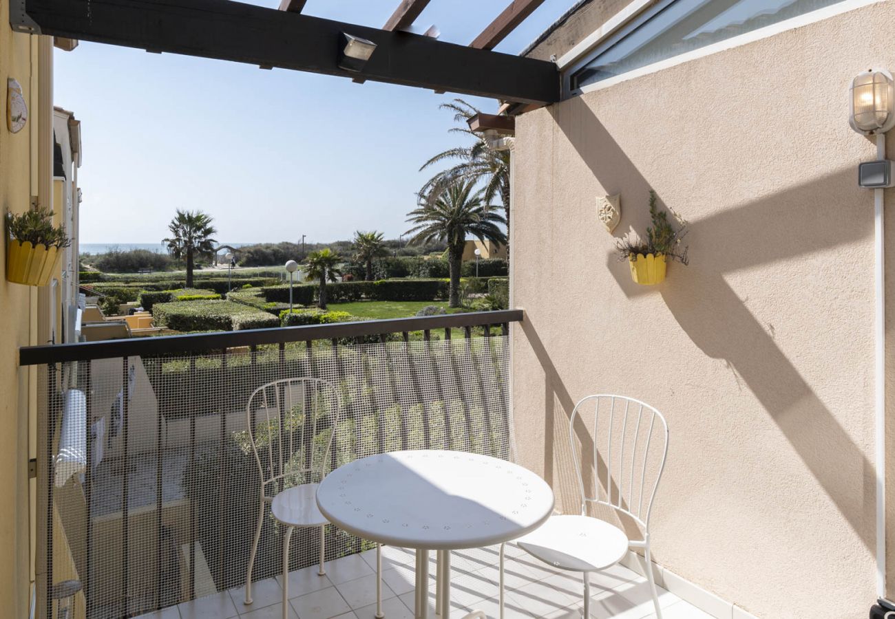 Apartment in Agde - Apt 4 ppl, garden view, terrace, private parking 