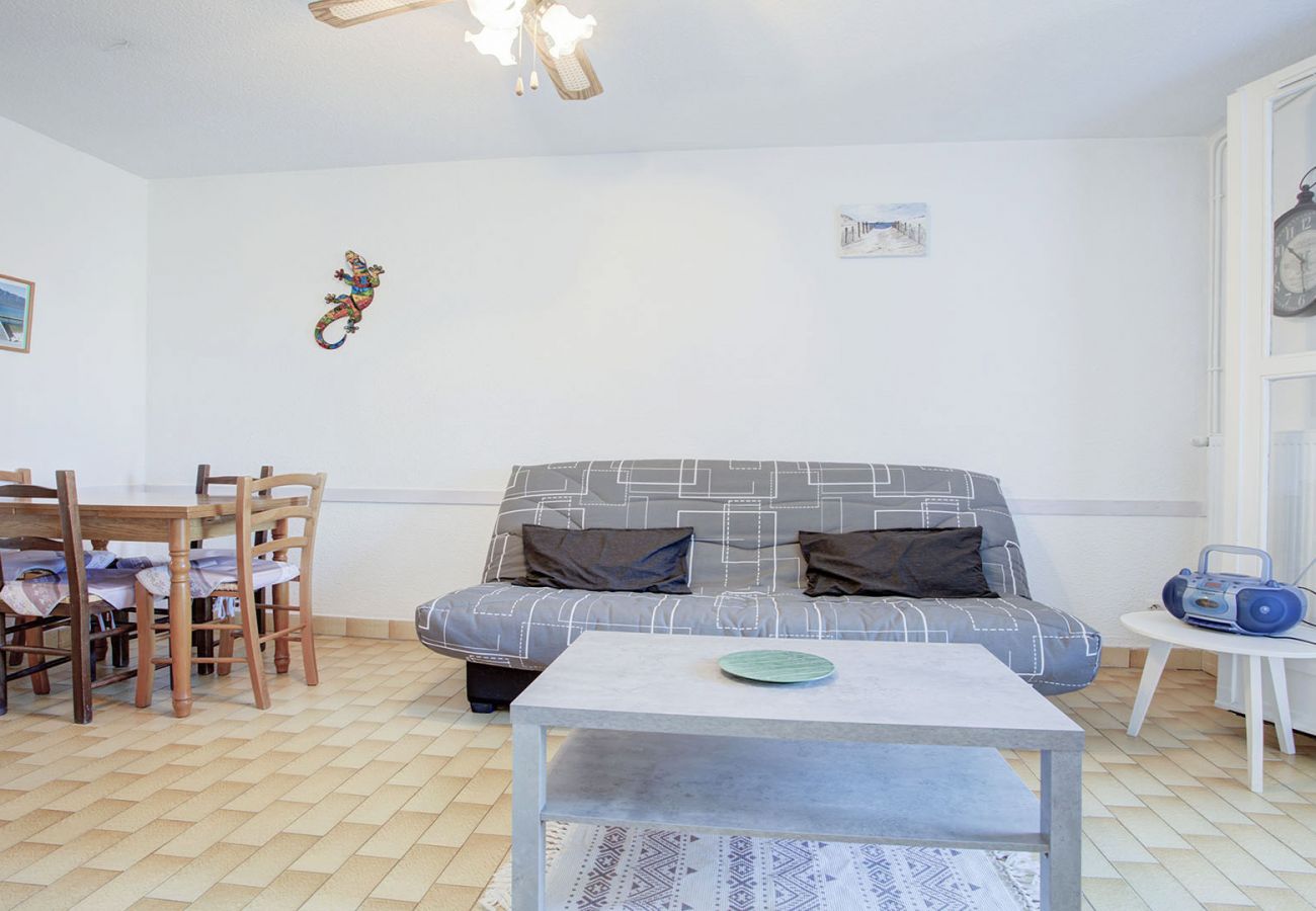 Apartment in Agde - Bright apt 4 ppl, loggia, parking