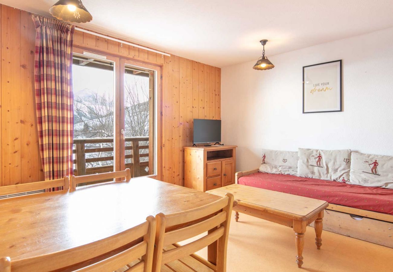 Apartment in Saint-Sorlin-d´Arves - Apt with mountain view 4/6 ppl, bright, balcony