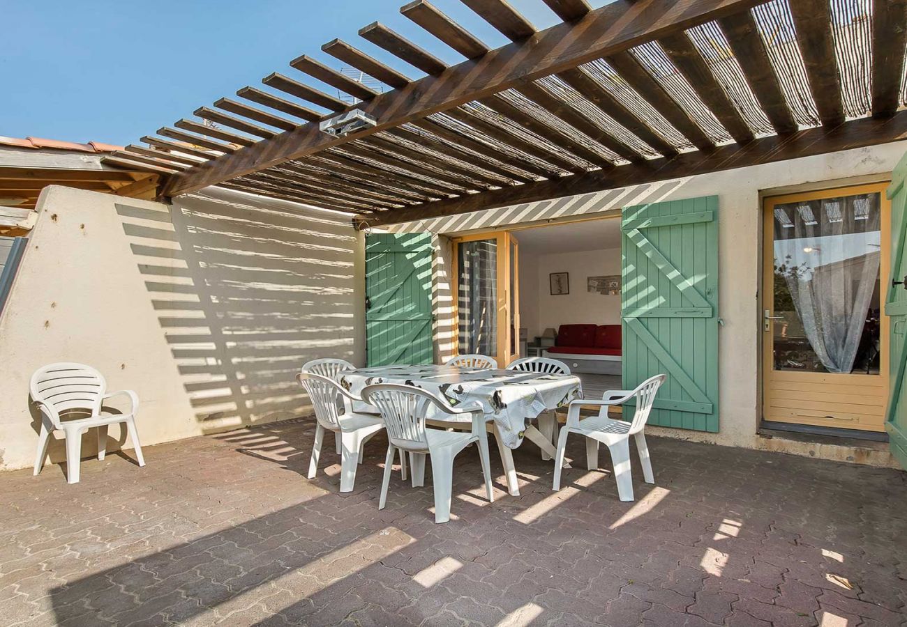 Apartment in Agde - Bright apt 4/6 ppl, terrace, beach at 80m