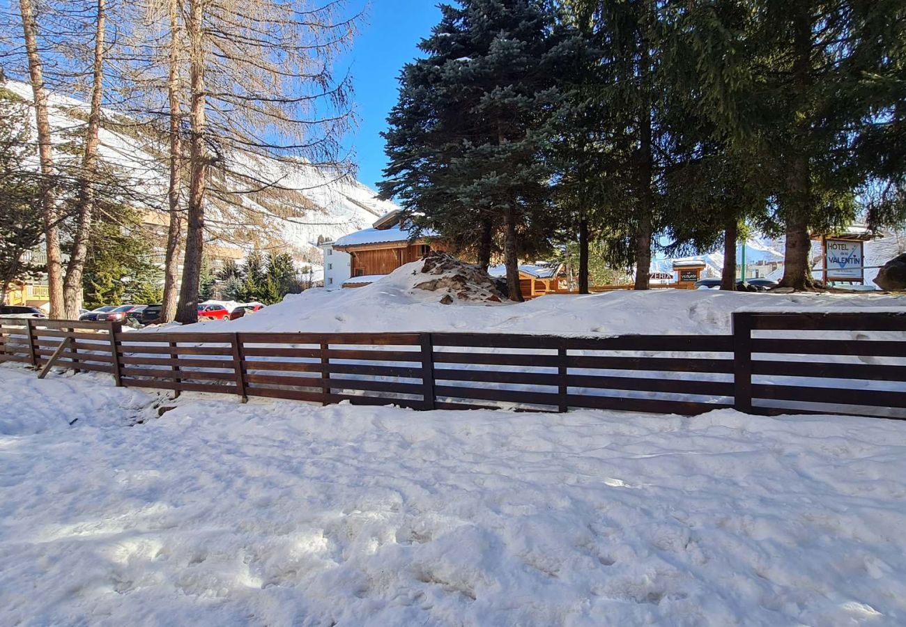 Apartment in Les Deux Alpes - Edelweiss - 2 - Appart RDC - 4 pers