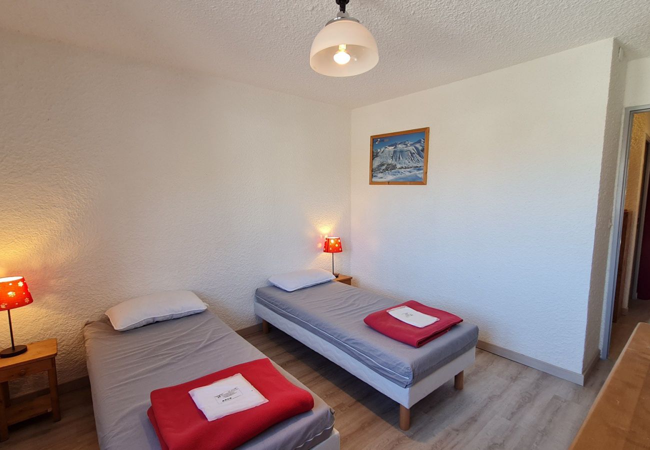 Apartment in Les Deux Alpes - Cosy apt 4/6 ppl, balcony, near the ski station