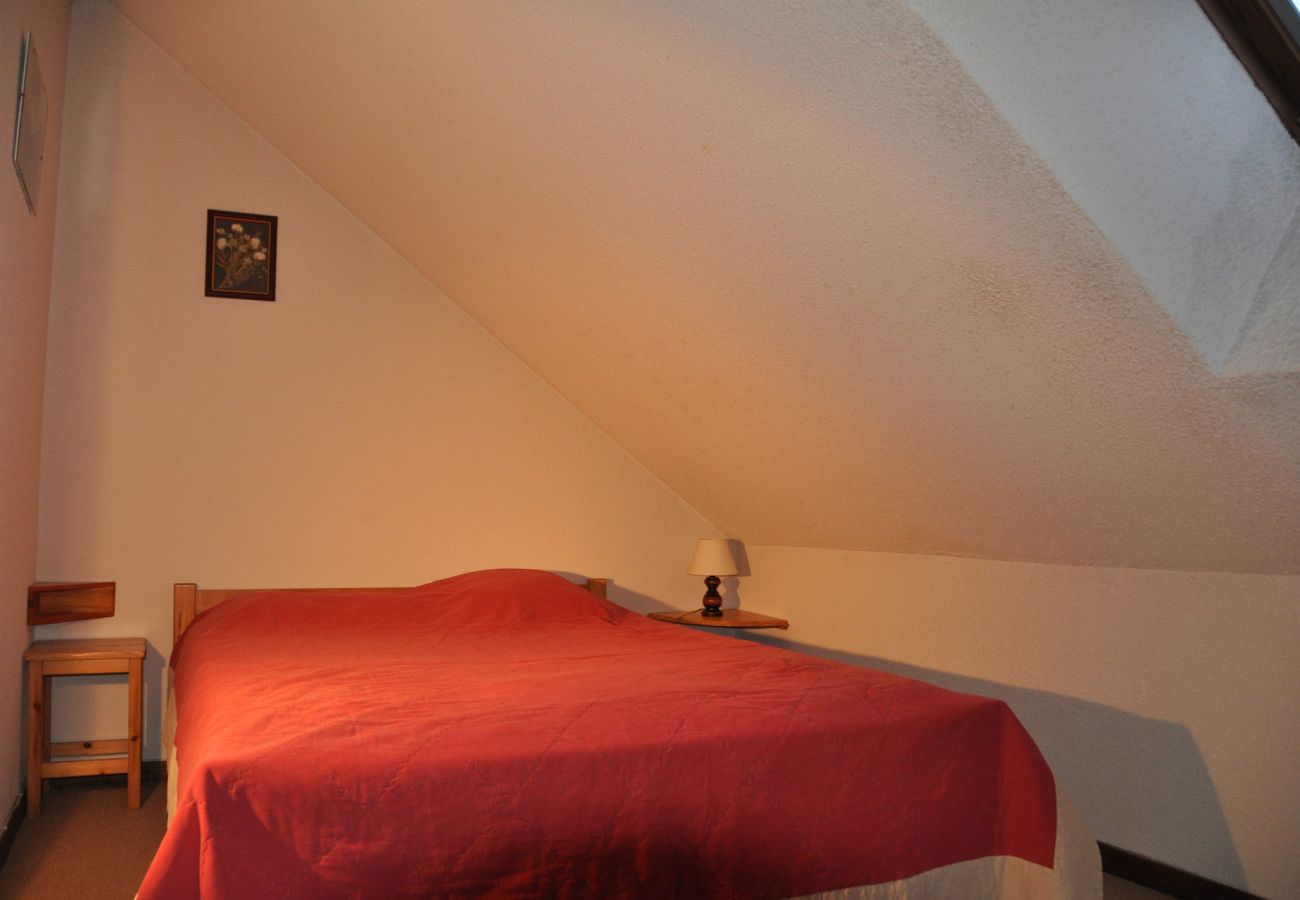 Apartment in Les Deux Alpes - Apt 4/6 ppl, balcony, near the ski station