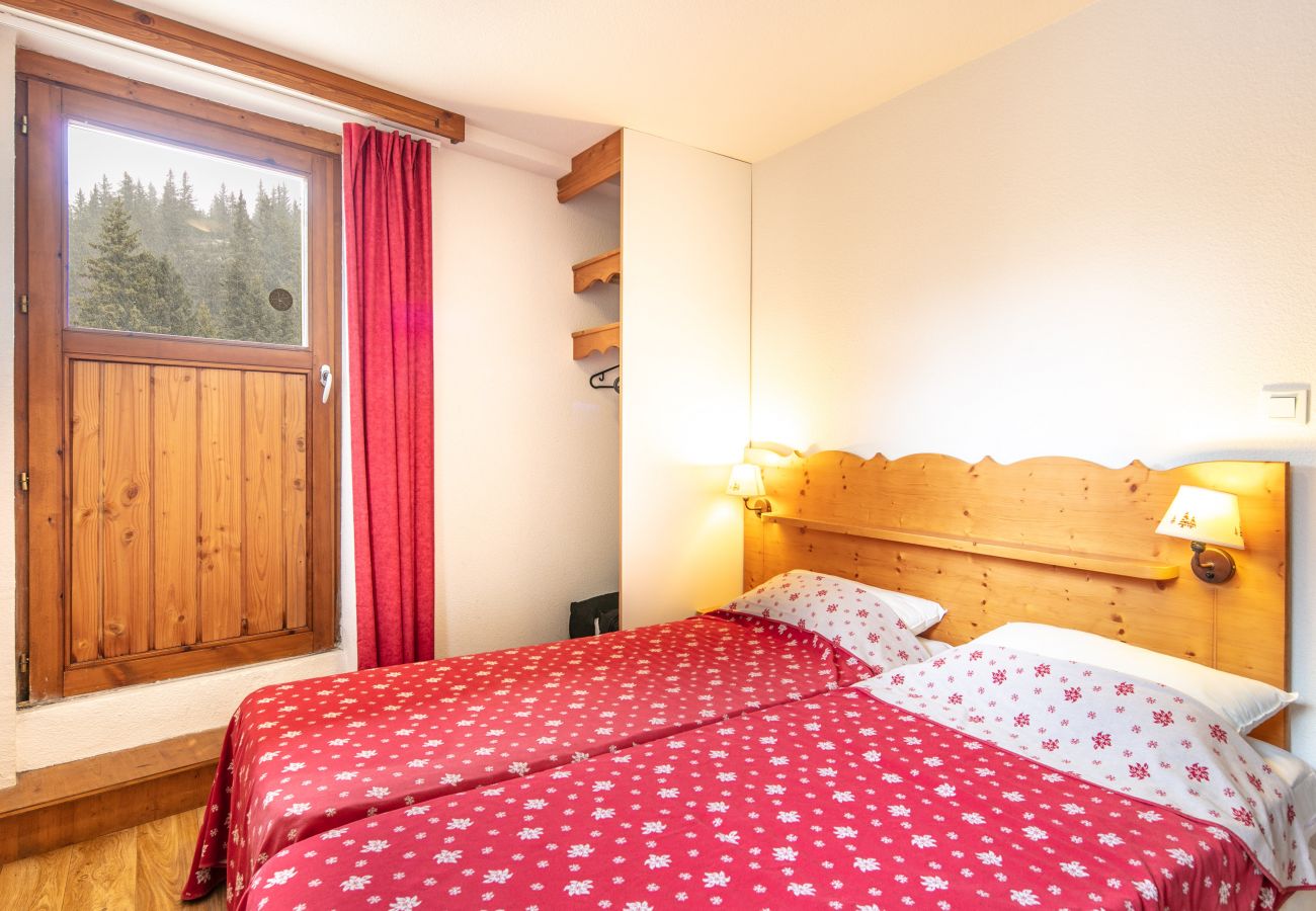 Apartment in Chamrousse - Spacious apt 8 ppl, terrace, near the ski station