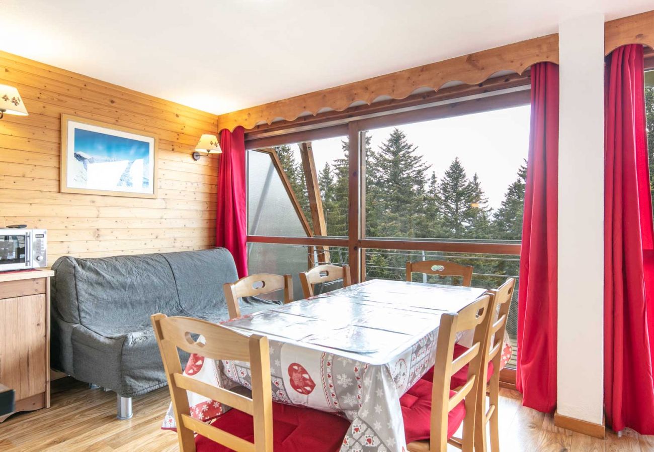 Apartment in Chamrousse - Apt 4/6 ppl, balcony, near the ski runs