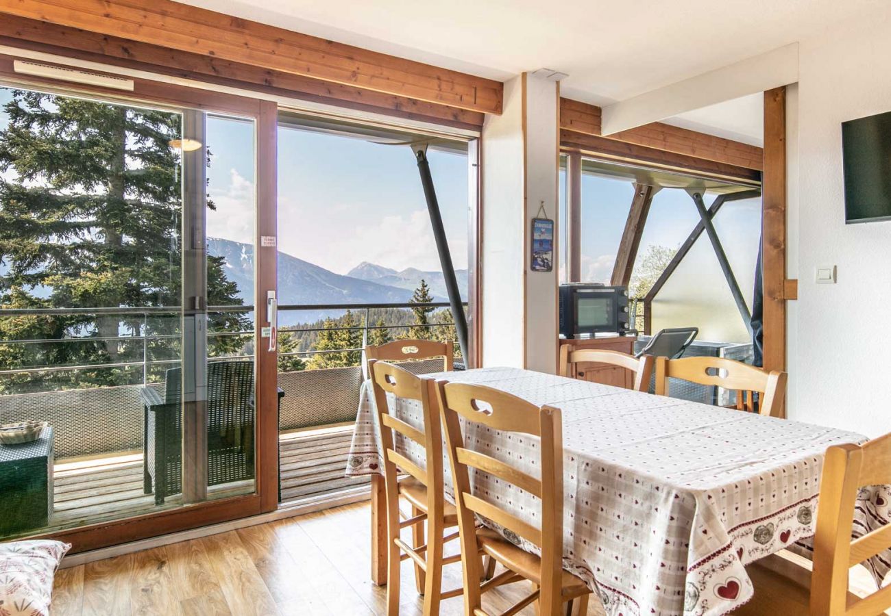 Studio in Chamrousse - Wondrful apt 4/6 ppl near the ski station, mountains view from balcony