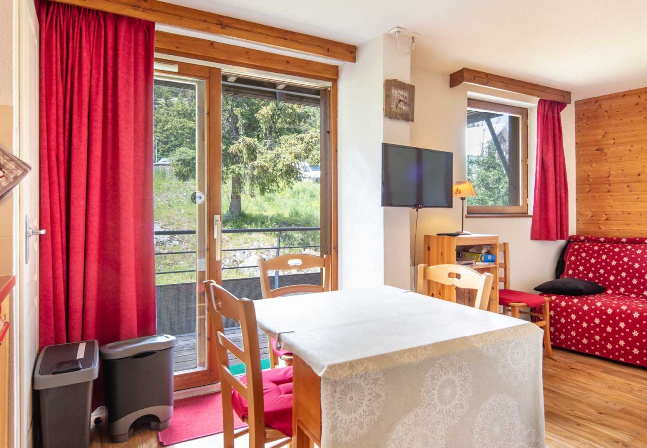 Studio in Chamrousse - Bright apt 5 ppl, wonderful balcony