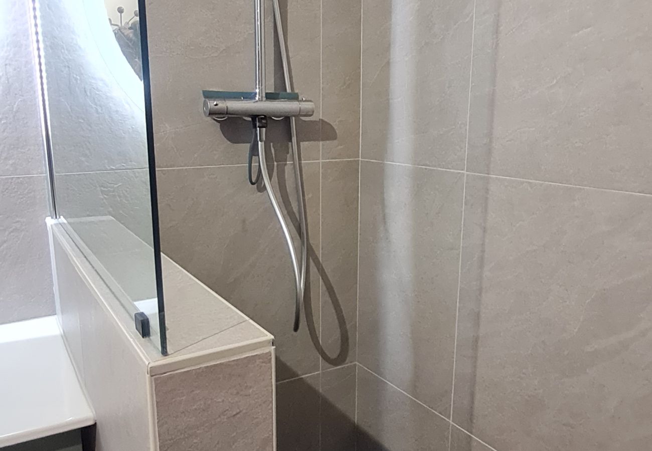 Studio in Les Deux Alpes - Studio 4 ppl, near the ski slopes, welcoming