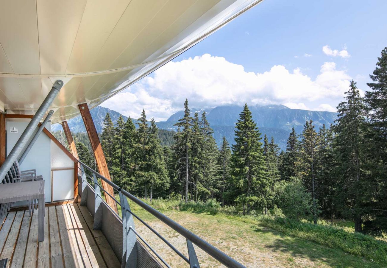 Apartment in Chamrousse - Appartement 6 pers, vue montagne avec terrasse