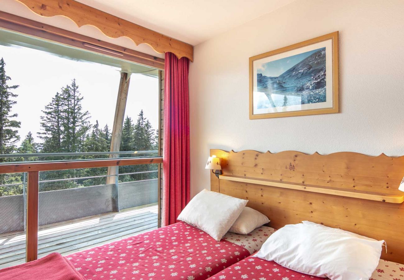 Apartment in Chamrousse - Appartement 6 pers, vue montagne avec terrasse