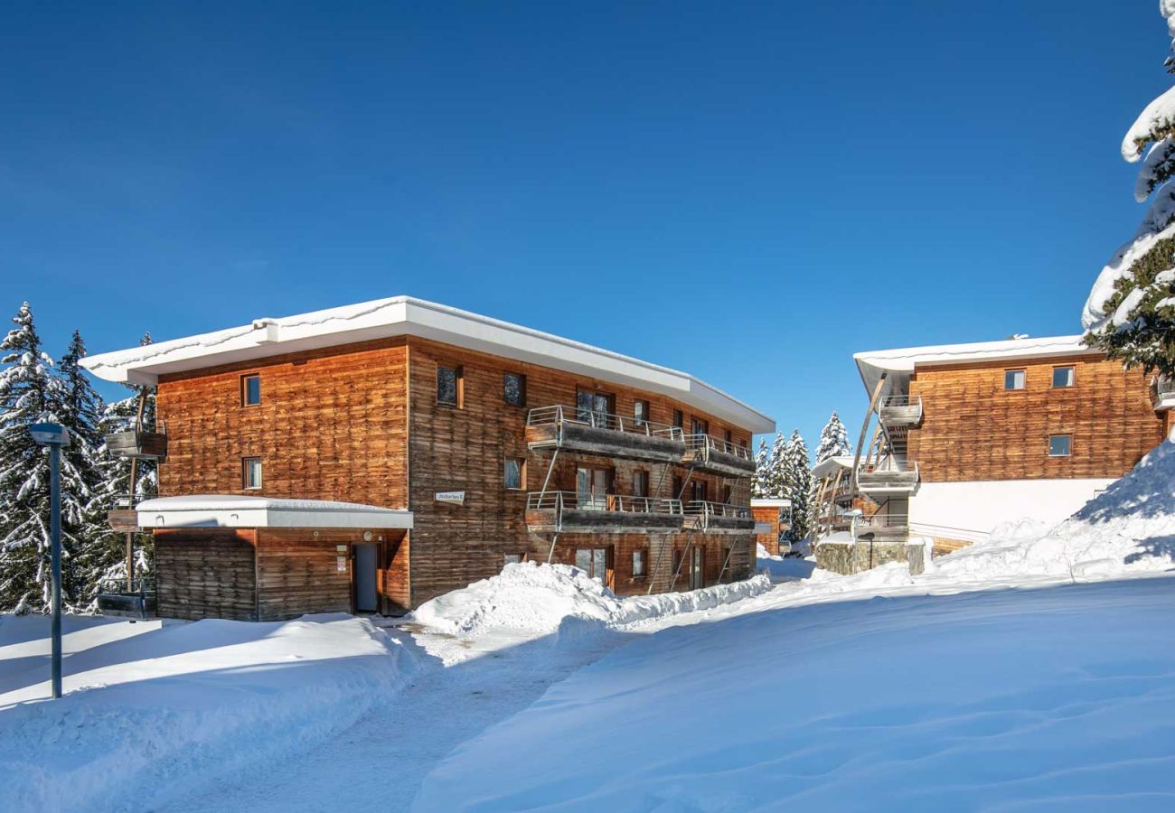 Apartment in Chamrousse - Appartement 6 pers, vue montagne avec terrasse