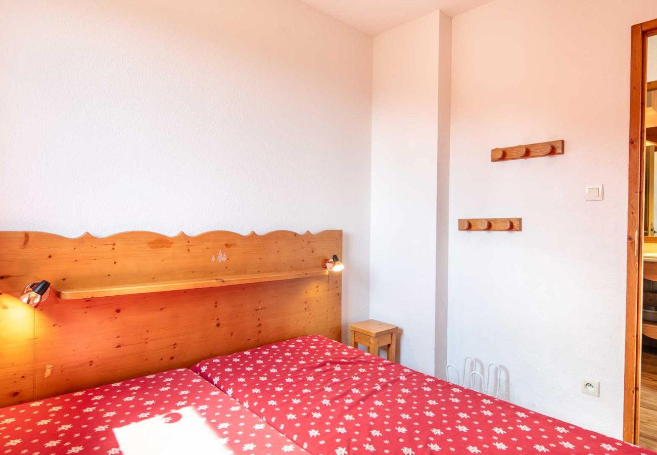 Apartment in Chamrousse - App 4 pers superbe vue sur les montagnes 