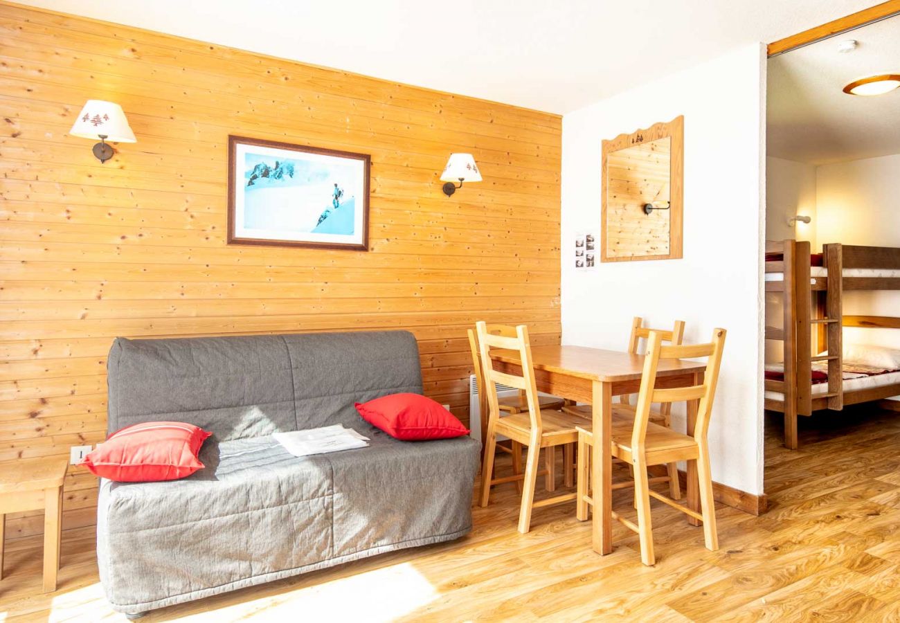 Studio in Chamrousse - Spacious apt 4 ppl with terrace