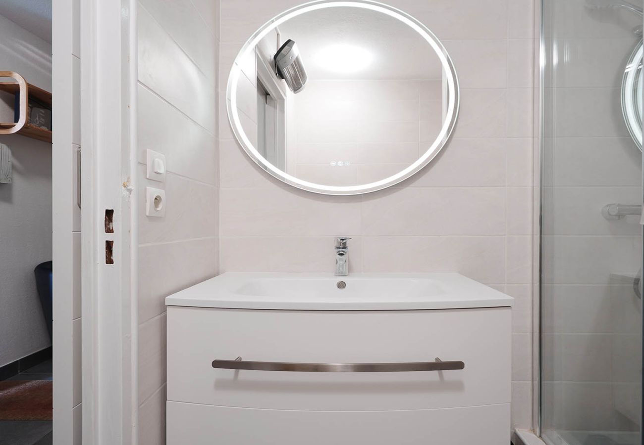 Studio in Agde - Studio 2/3 ppl with tiny terrace