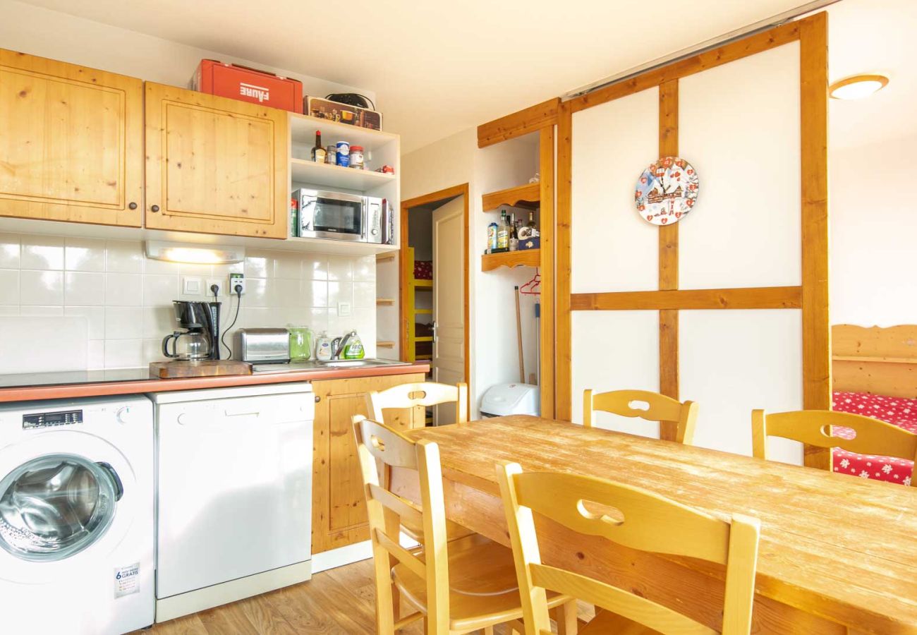 Apartment in Chamrousse - Wonderful apt 5 ppl near the ski runs