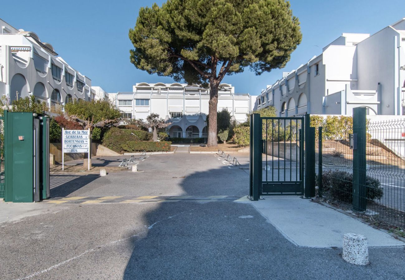 Studio in Le Grau-du-Roi - Studio 4 ppl near the sea, with loggia