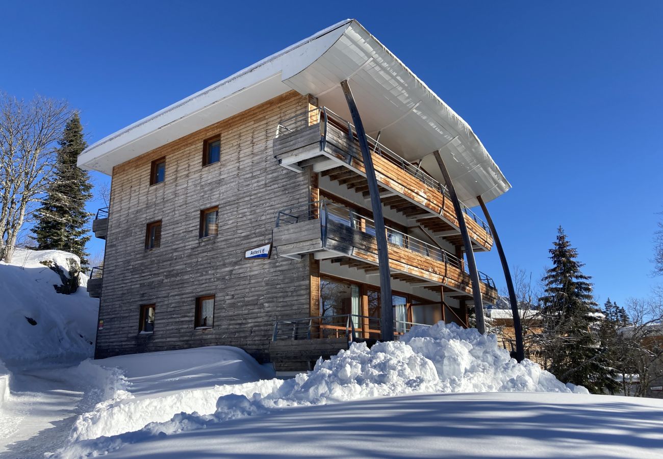 Apartment in Chamrousse - Apt 5 ppl near the ski runs