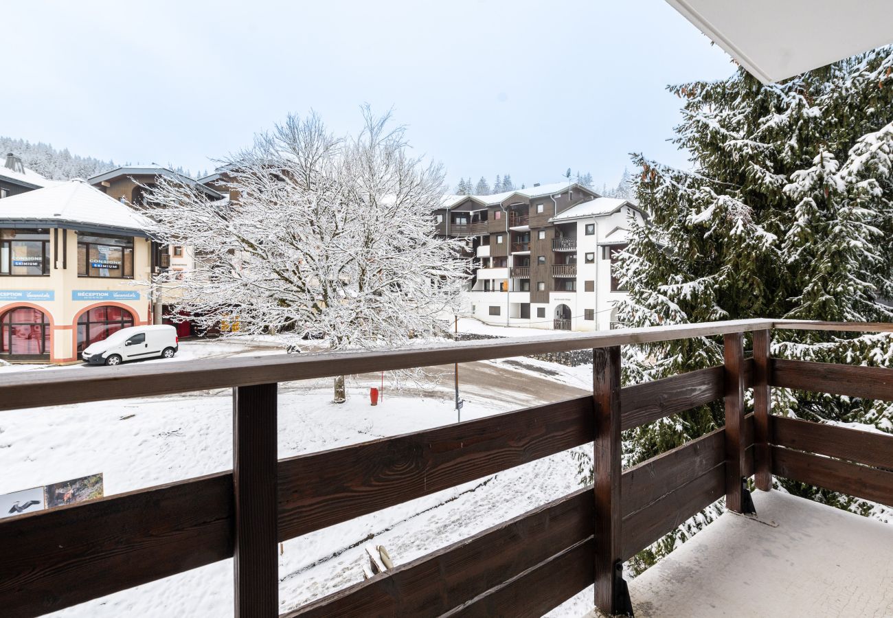 Apartment in Morillon - Renovated and well equipped appt, at the beginning of ski slopes, 6 ppl