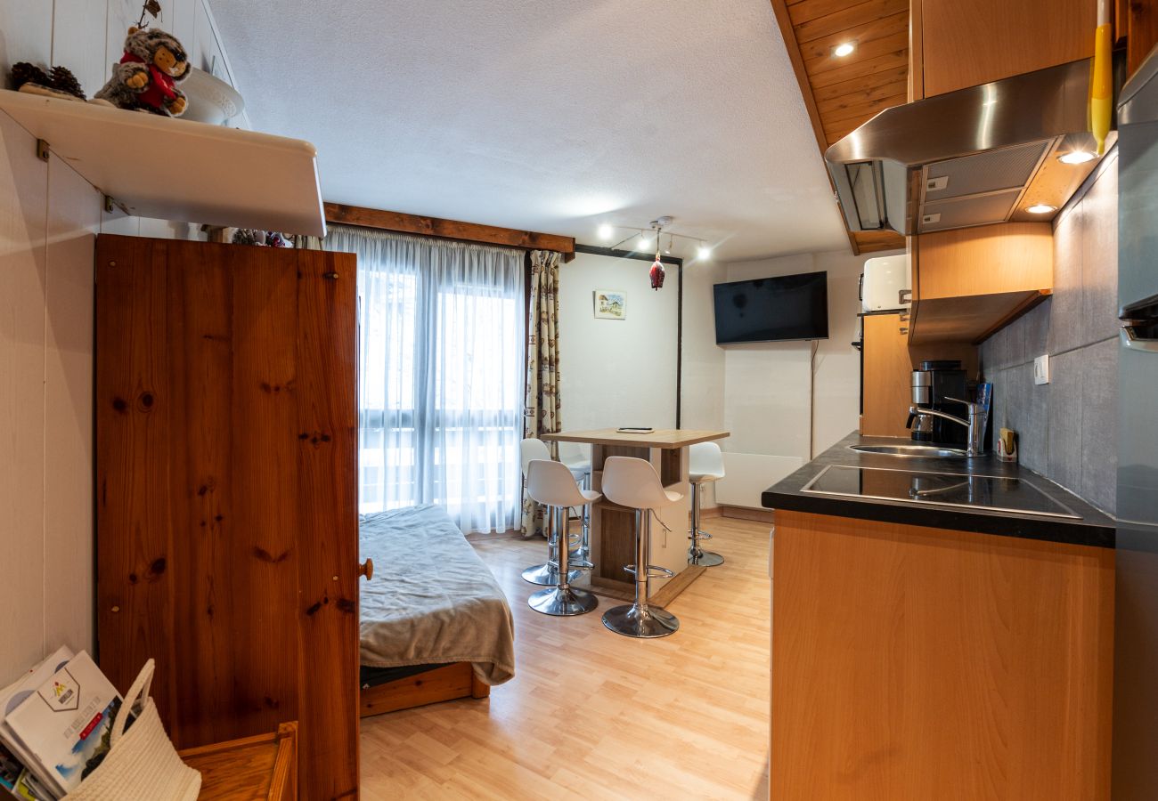 Apartment in Morillon - Renovated and well equipped appt, at the beginning of ski slopes, 6 ppl