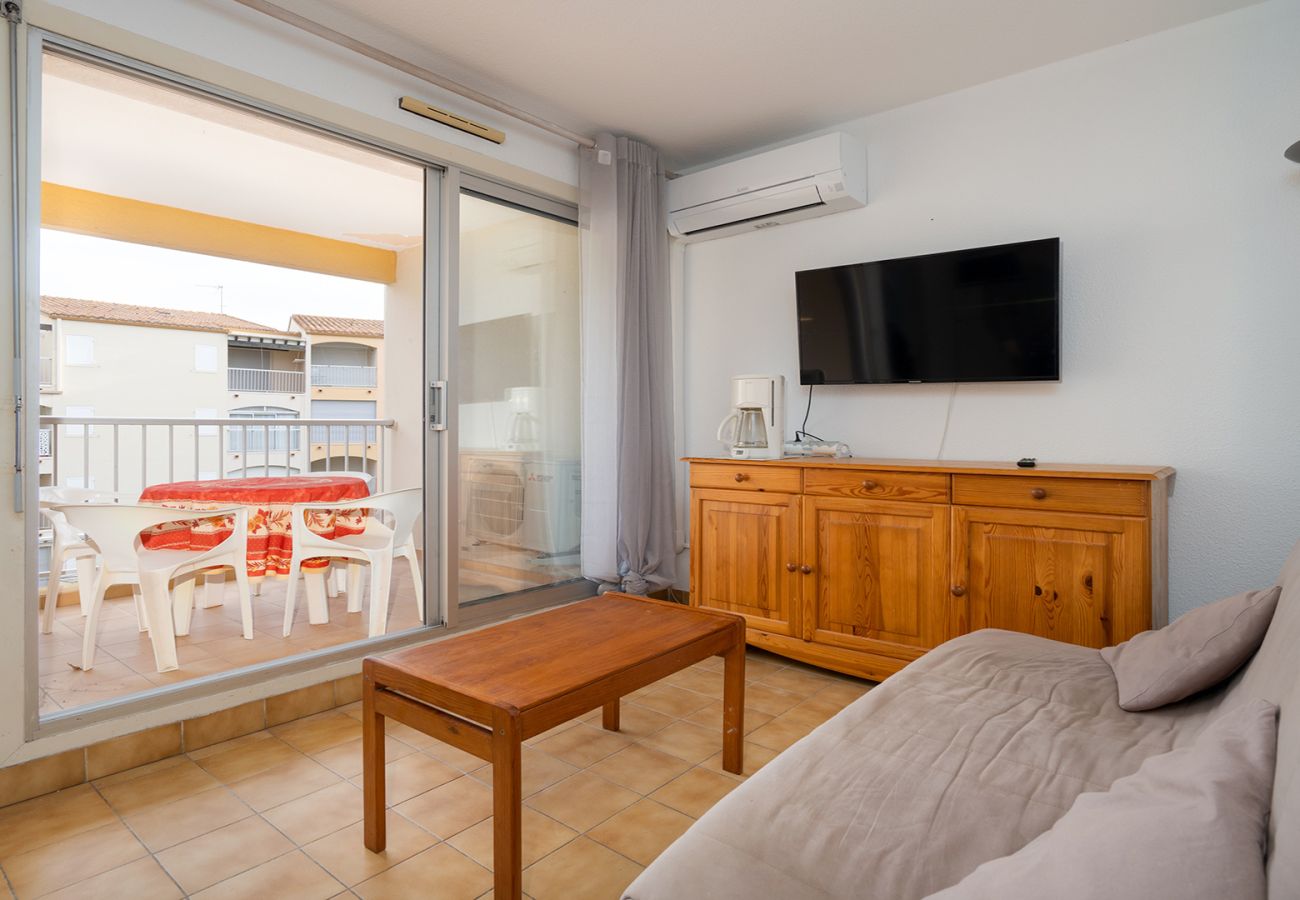 Apartment in Agde - Bright apt 6 ppl, balcony with garden view